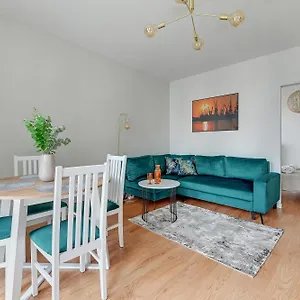Aura 40 Center By Downtown Polen