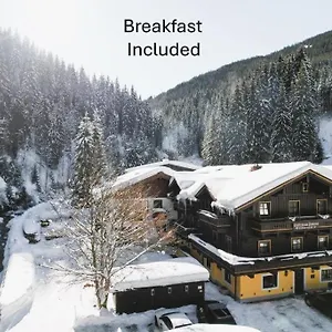 Ledererguetl - Jokercard & Parkplatz Inkl Bed & Breakfast
