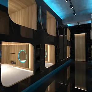 L'etoile De Tst Capsulehotel Hongkong